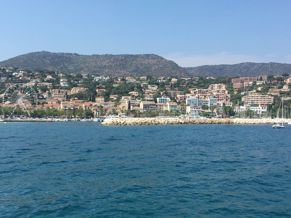 Les 12 Sables Apartment Le Lavandou Exterior photo